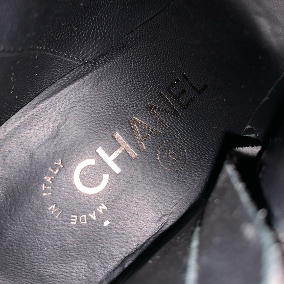 CHANEL Chain-Trim Ankle Boots DarkGray Suede size5 - Picture 4 of 4
